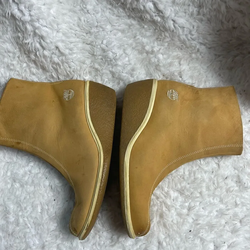 Timberland leather wheat Nubuck ankle wedge boots side zipper size 7.5M